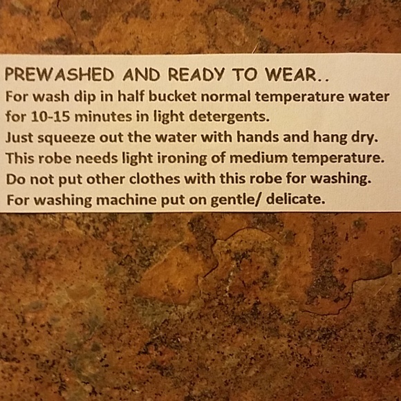 XS Robe - Picture 2 of 2